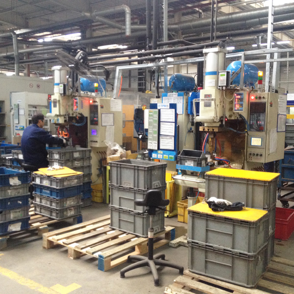 安嘉中頻逆變式凸焊機奇昊汽車系統現場案例