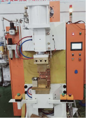 紡機(jī)凸輪連桿多點(diǎn)焊機(jī)定制項(xiàng)目介紹