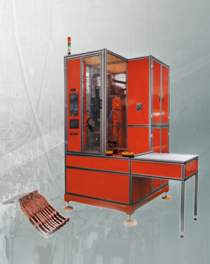 母線與動觸頭焊接專機